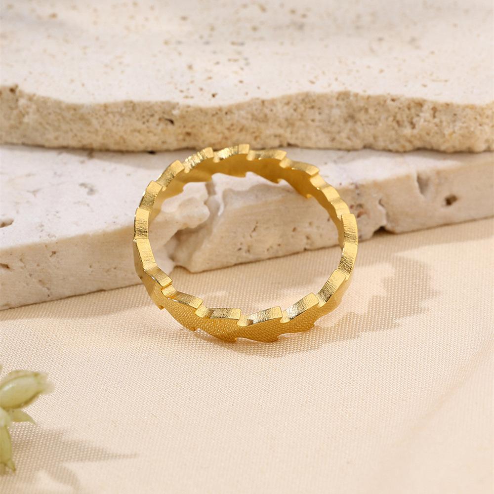 1Pcs Stainless Steel Minimalist Ring  Fashionable Couple's Finger Ring Accessory