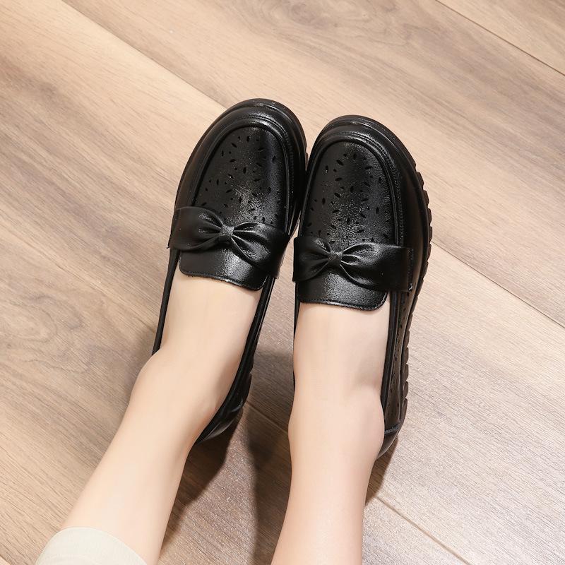 

Дышащие сандалии из натуральной кожи для мам - Удобный плоский каблук с мягкой подошвой и полым дизайном для женщин среднего и пожилого возраста. 43