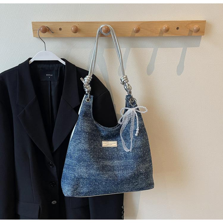 

New Tote Bag Ladies 2025 Summer Large Capacity Fashion Commuter Shoulder Bag College Student Class Handbag