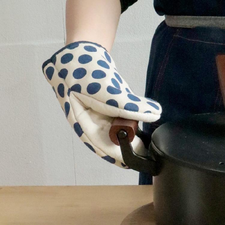 Schützende Küchenofenhandschuhe mit Punkte-Charm, Hitzebeständige und Rutschfeste Ofenhandschuhe zum Kochen und Backen