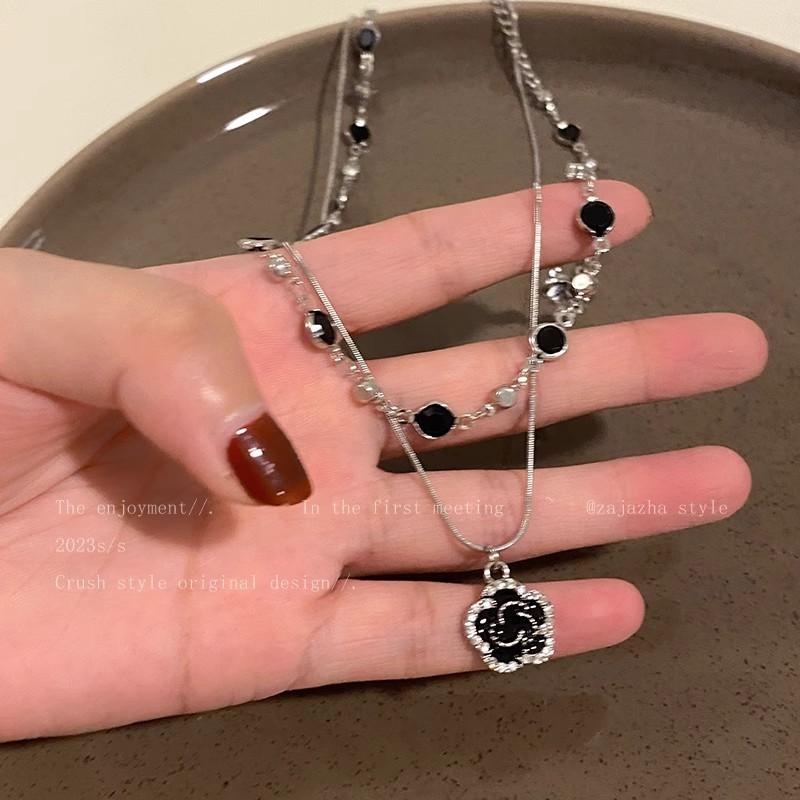 Double stacked rose sweater necklace femininity sweater chain retro personality accessories