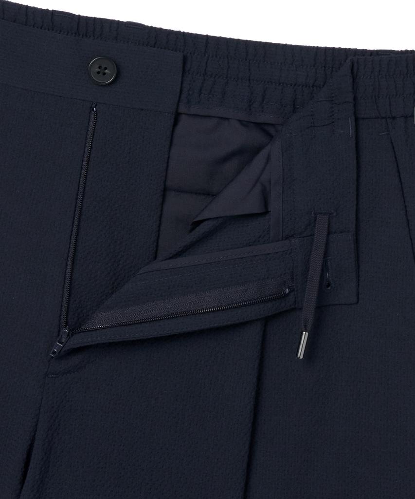 Musinsa Standard Seersucker One-Pleat Wide Banded Shorts [Navy]