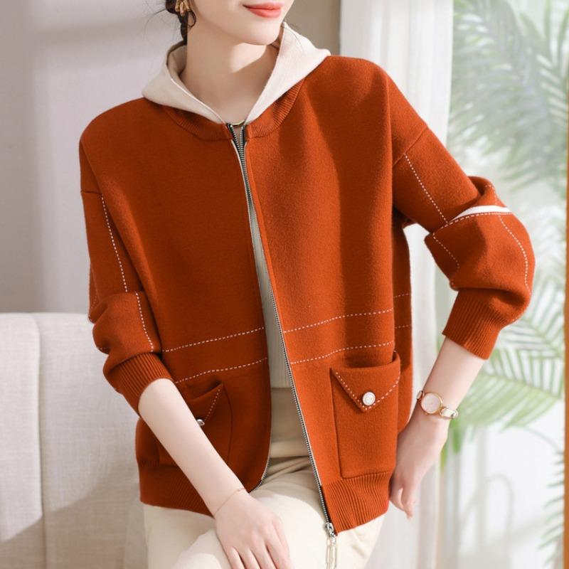 Autumn and Winter Mother's Hooded Jacket Age-reducing Loose Medium and Old Women's Knitted Sweater Women's Long Spring and Autumn Coat Top