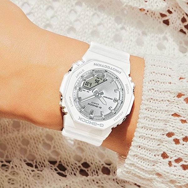 Casio G-SHOCK for kvinner GMA-P2100VA-7AJF [G-SHOCK] rundklokke Hvit harpiks *Biomas Plast