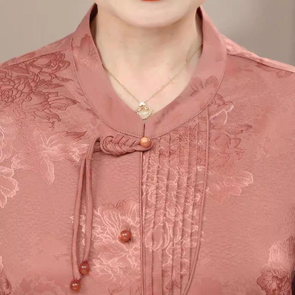 Elegant Silk Seven-Sleeve Summer Shirt for Moms: Chic Chinese Style for Middle-Aged and Elderly Women