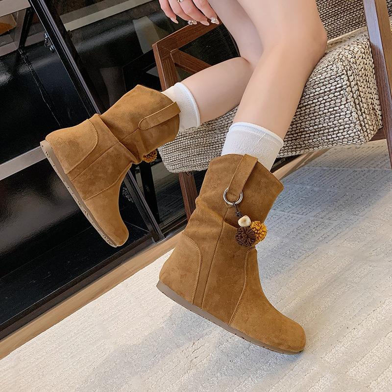 Retro Flat-bottomed Suede Stacking Boots Autumn New Soft-soled Non-slip Short Boots Maillard Western Cowboy Boots