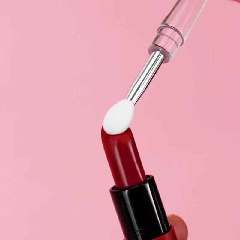 Lip Brush Silicone Lipstick Applicator with Cap Multifunctional Lips Blending Stick Beauty Makeup Tool