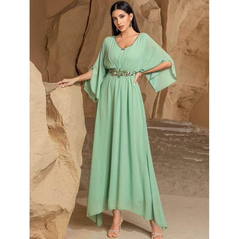 New Arrival Middle East Dubai Sexy V-neck Hand-Stitched Diamond Swing Dress Hand Sewn Diamond Dress