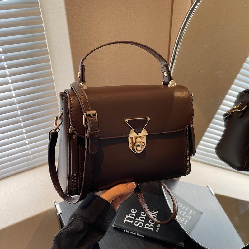 Retro einfache kleine Tasche Damen Herbst und Winter neu tragbare kleine quadratische Tasche hochwertig Pendler Umhängetasche