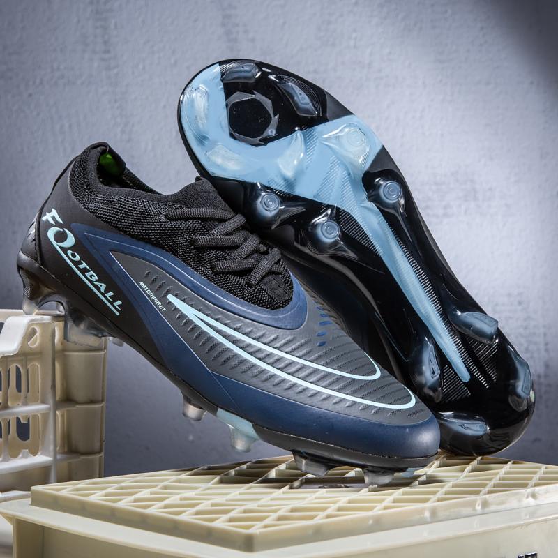 New Men Football Boots Ankle Professional Non-Slip TF/FG Soccer Shoes Boys Sneakers Match Comfortable Sports Shoes Unisex