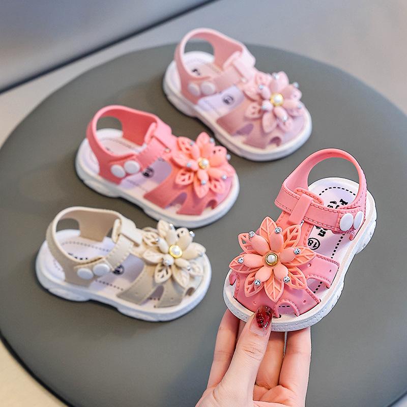 New Girls Sandals Soft Sole Breathable Kids Beach Shoes Anti-slip Princess Sandals Children Casual Footwear