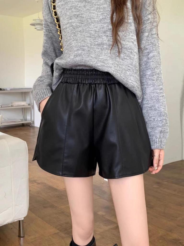 Kumikumi Design Women's PU Leather Wide-Leg Pants, High Waist, Elastic Waist, Autumn Style Slimming Shorts.