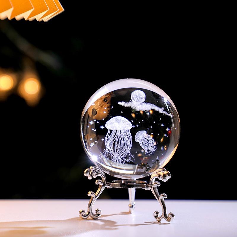 3D Astronaut Crystal Ball with Metal Triangle Stand - Creative Office Desktop Ornament & Gift