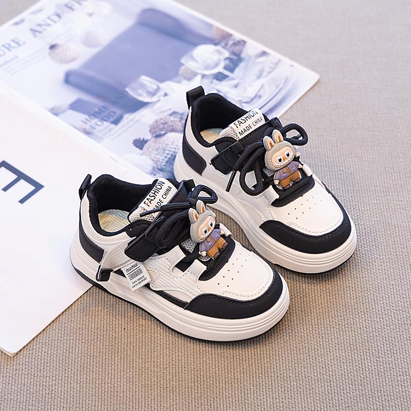 

Girls sports shoes fashion cartoon middle and older children s casual shoes Girls board shoes 2025 spring new children s board shoes tide 26