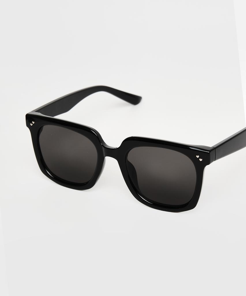 Tukyubeu Plastic Love Sunglasses
