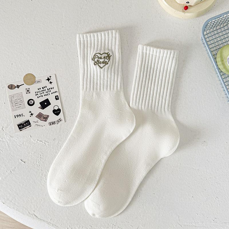 Ladies Spring and Autumn Versatile Sports Sweat Absorbing Embroidery Love Letter In Tube Socks