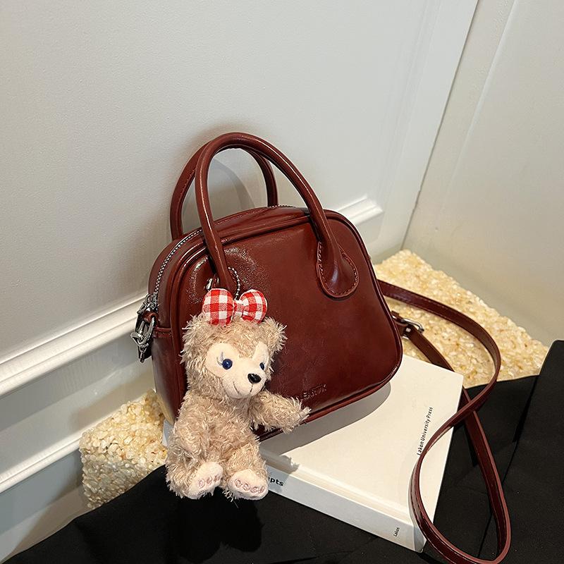 Small bag women's autumn and winter retro new versatile fashion shoulder messenger bag work small bag
