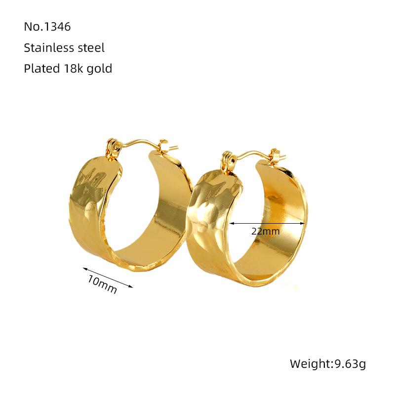 New Fashion Stainless Steel Round Large Earrings Personalized Fashion Light Luxury Wind Titanium Steel Earrings Women