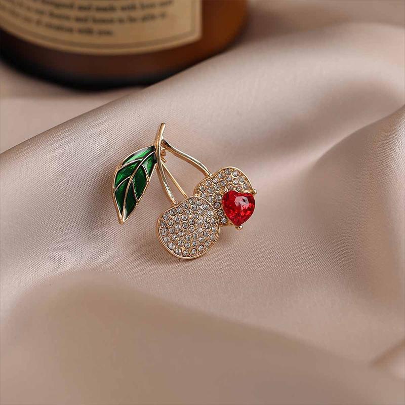 Metal Butterfly Brooch High-End Luxury Accessory Fashionable Retro Corsage Clothing Pin Anti-Exposure Jewelry