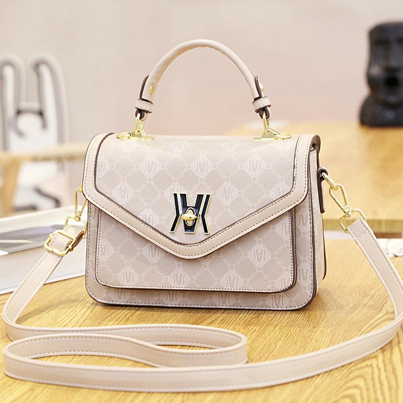 

Summer messenger bag, textured handbag, new fashionable and popular one-shoulder diagonal span bag, one piece is sent on behalf of others.