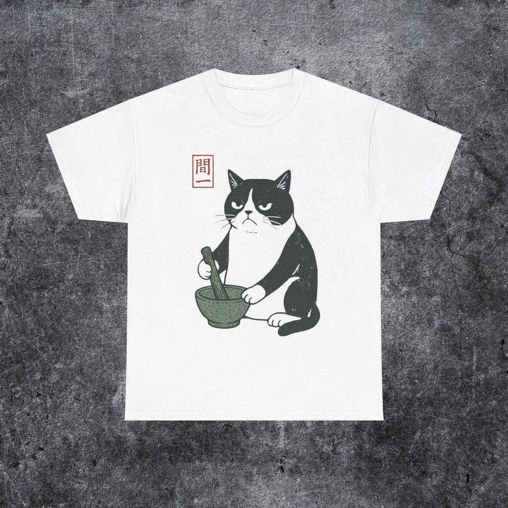 Grüner Tee Matcha Kawaii Katze T-Shirt, Japanisches Anime Katzenhemd, Geschenk für Latte-Liebhaber, Süßes Japanisches Design T-Shirt, Geschenk für Sie, Unisex Schwere Baumwolle