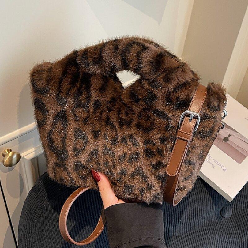 Autumn New Trend Plush Leopard Print Personalized Fluff Lazy Wind Simple Shoulder Oblique Span Bucket Bag