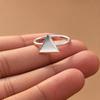Anello Triangolare, Anello Statement Geometrico, Anello Minimalista in Argento Sterling, Gioiello Triangolare Moderno, Anello Aperto Unico, Anello Contemporaneo, Regalo per Lei