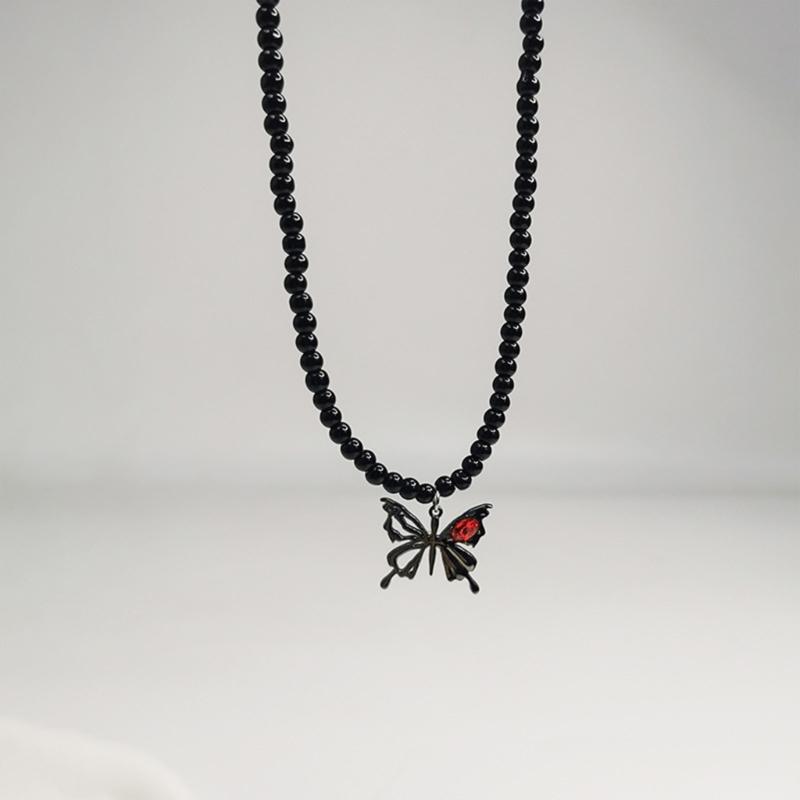 Gothic Style Heart And Butterfly Black Crystal Beaded Necklace Unique Neck Chain For Women Seeking Unique Fashion