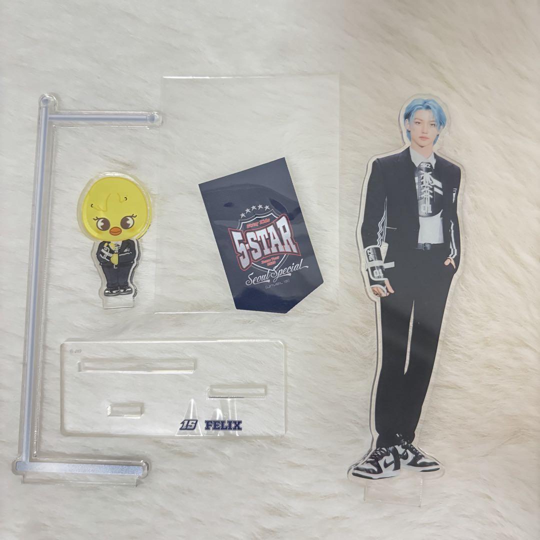 

[USED] Felix acrylic stand Stray Kids