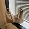 Trendy Casual Shoulder Bag For Women Featuring Large Capacity And Retro Style