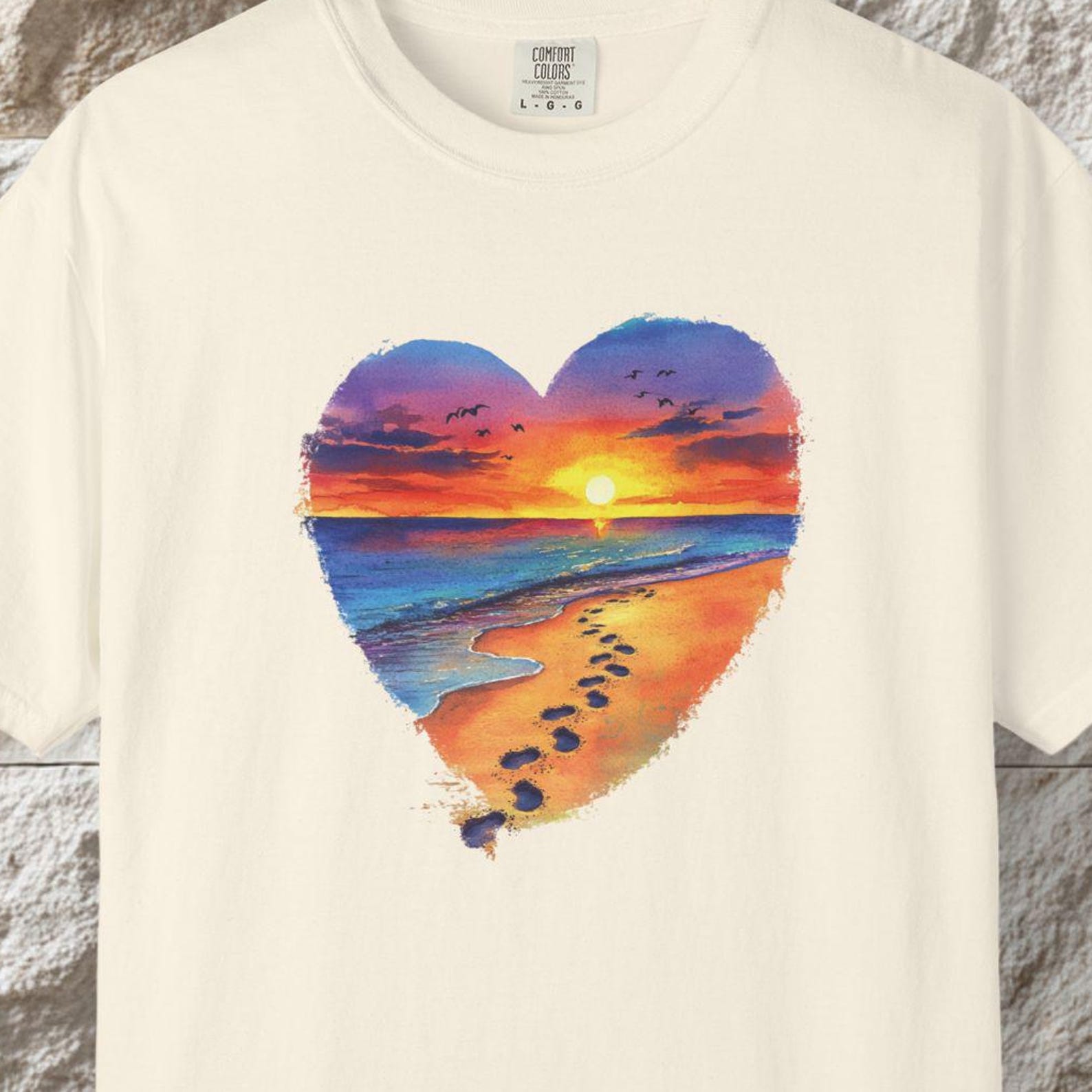 Heart Sunset Beach T-Shirt, Romantic Ocean Footprints Design 3XL