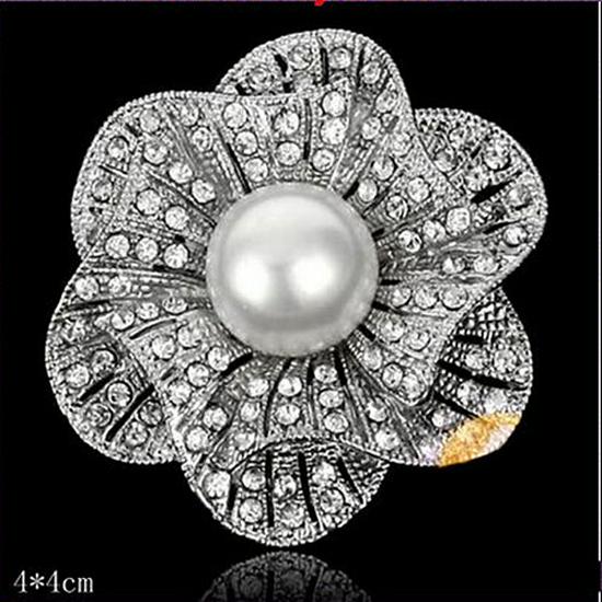 Exquisite Pearl Rhinestone Flower Brooch Lapel Pin - Versatile Fashion Accessory