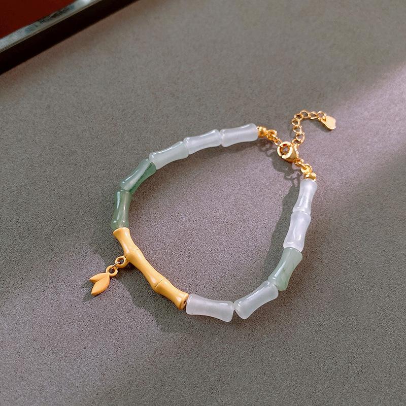 Mori small fresh lily of the valley flower fringed pearl necklace temperament collarbone chain girl heart sweet necklace