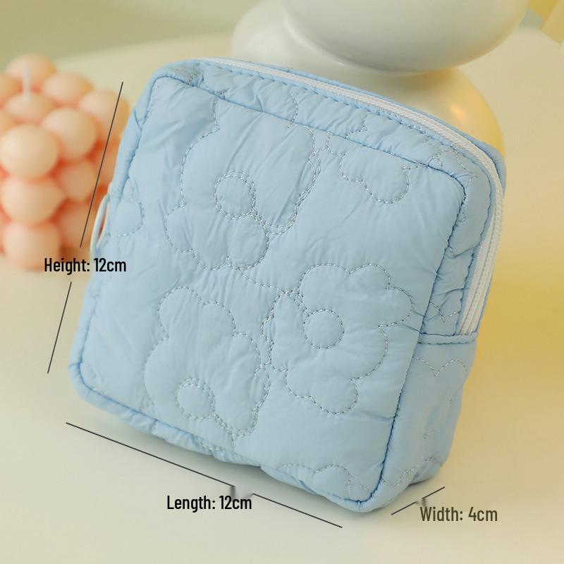 Quilted Cream Cloud Makeup Bag, Portable Handheld Cosmetics Storage, Large Capacity