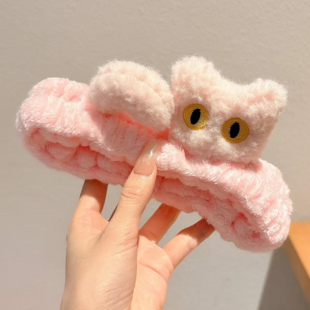 Non-Slip Cartoon Cat Ear Headband for Girls - Perfect for Face Washing and Mask Application