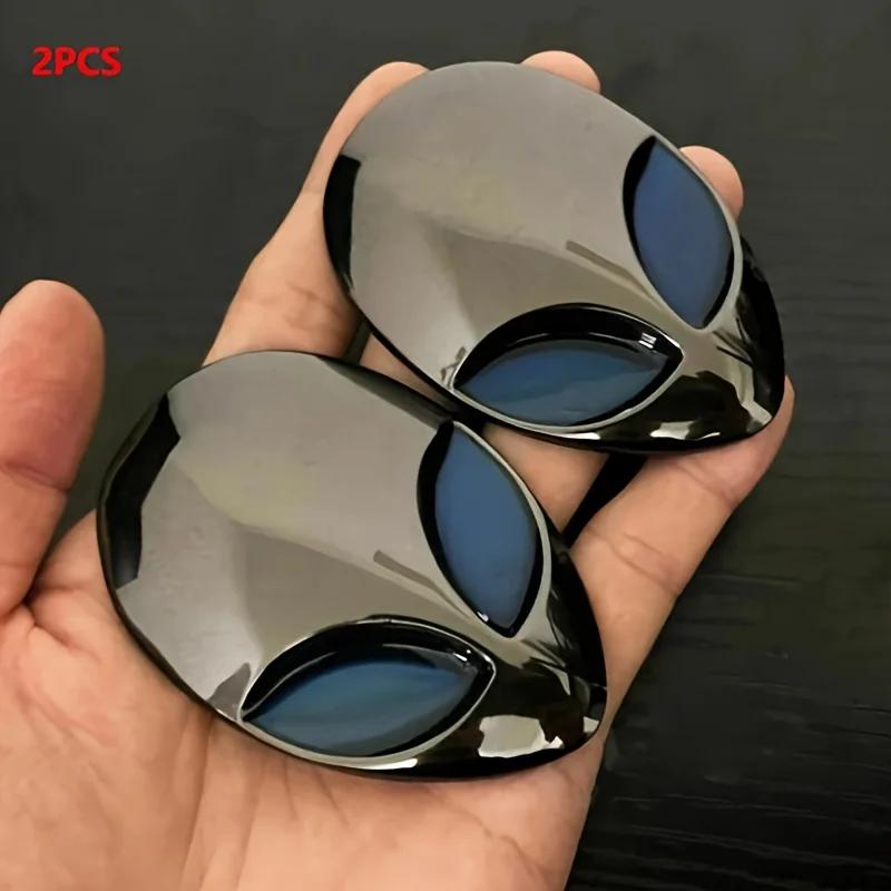 2pcs Alien Head Auto Heck Emblem Badge Sticker Decal Car Fender Auto 3D For All Car Bike Motobike