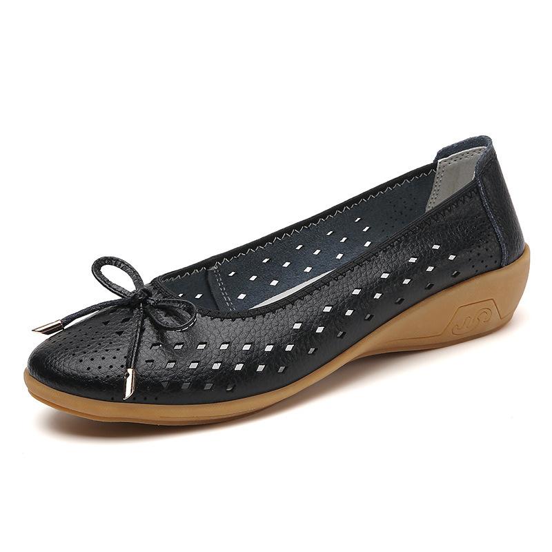 Móda Comemore Letní nazouvací baleríny Dírkované Pohodlné Dámské boty Kůže Měkká podrážka Klínky Ležérní Jednobarevné Dámské Jednoduché boty