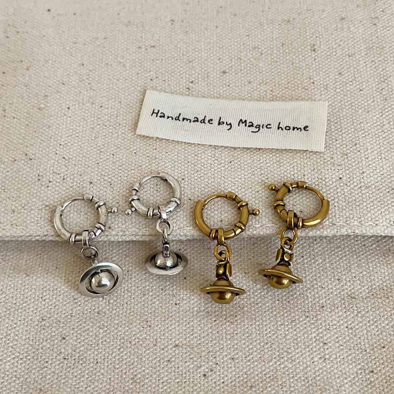 Distressed Planet Metal Ear Cuffs: Women's High-End Retro Fashion Earrings