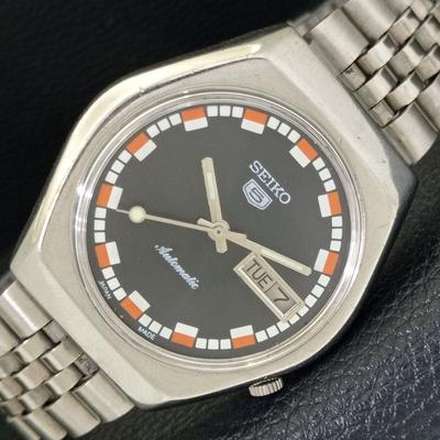 ORIGINÁLNÍ VINTAGE SEIKO 5 AUTOMATIC JAPAN PÁNSKÉ HODINKY S ČERNÝM CIFERNÍKEM a500766-5