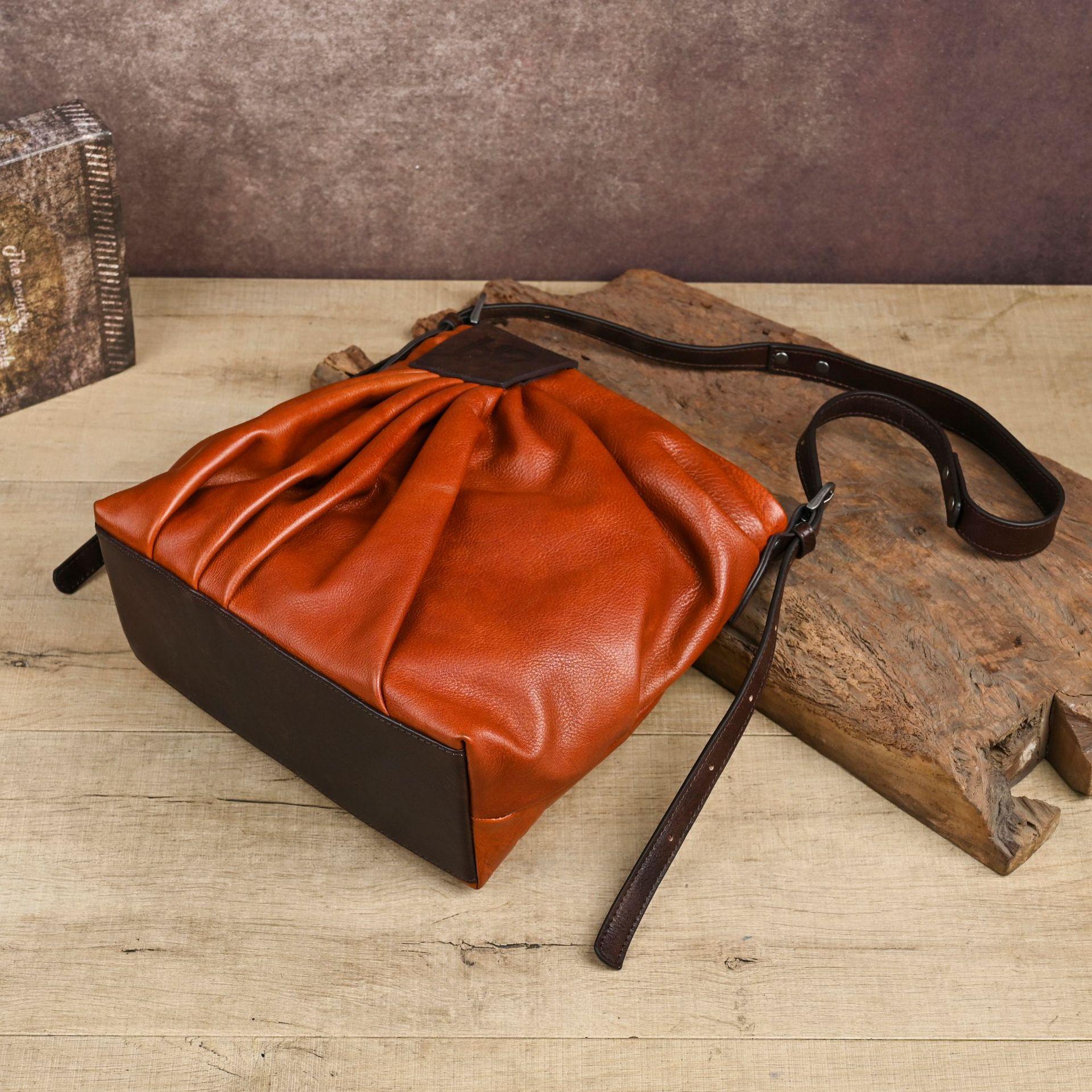 

Johnature Retro Shoulder Crossbody Bag Genuine Leather Pleats High-end And Multi-purpose Women s Bag