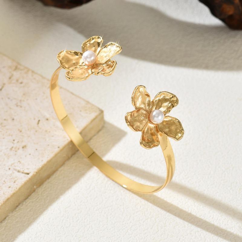 Flower Opening Bracelet Fashion Irregular Pleated Jewelry Niche Design Double Ring Women