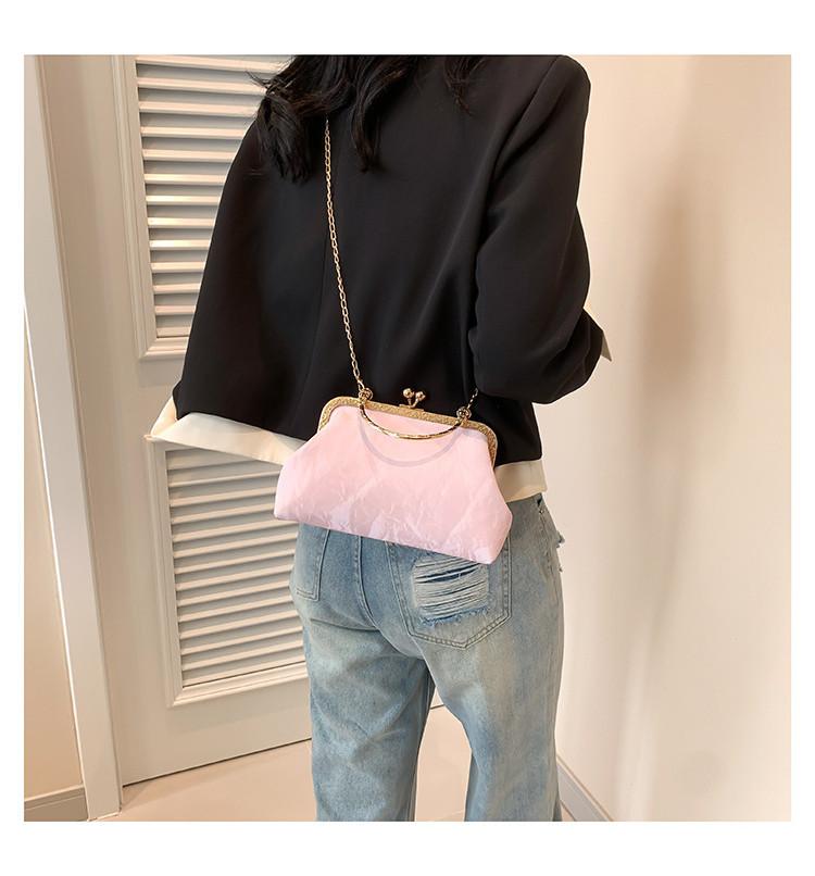 Vintage French Style Evening Bag 2024 Summer New Crossbody Bag Street Fashion Pu Shell Shape