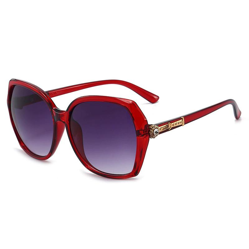 2025 New Square Frame Women s European and American Fashion Sunglasses Other