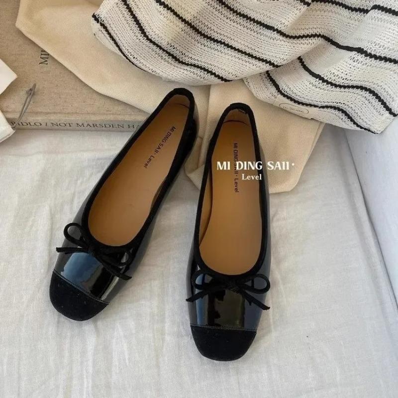 Neue 2025 Damen Weiches Leder Slipper Schuhe mit runder Zehenpartie Bequemer dicker Absatz Einzelne Schuhe Modischer niedriger Absatz Synthetisch gefüttert