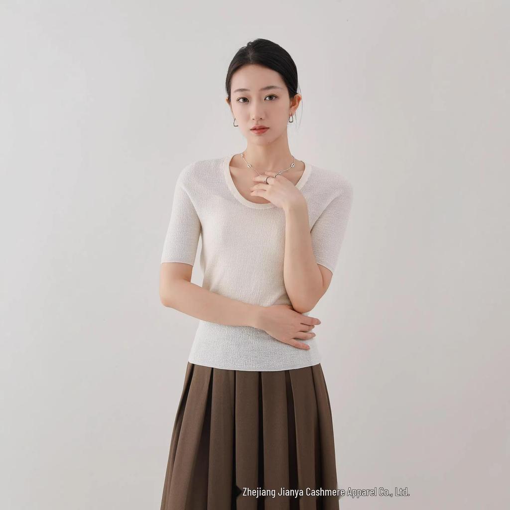 Elegant Women's 100-Count Knit Top: Short Sleeve, Round Neck, Solid Color, Slim Fit, Spring Wool Sweater.