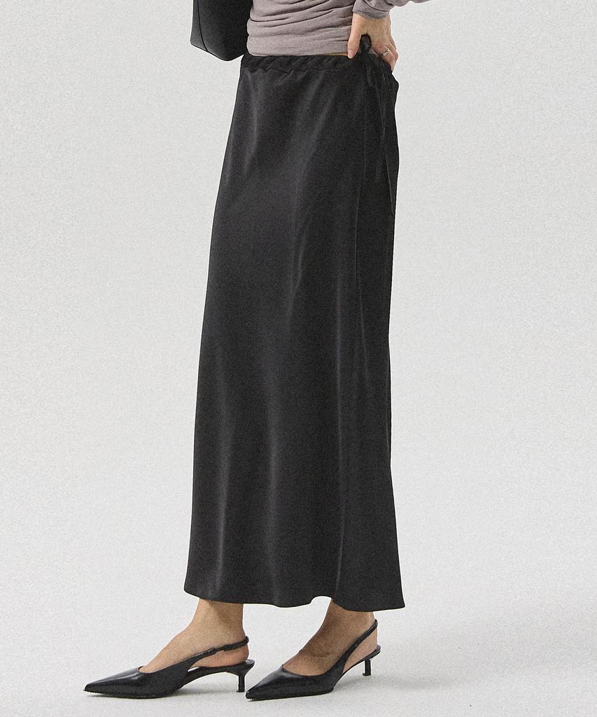 Aheule Liera Satin Tie Long Skirt_Black