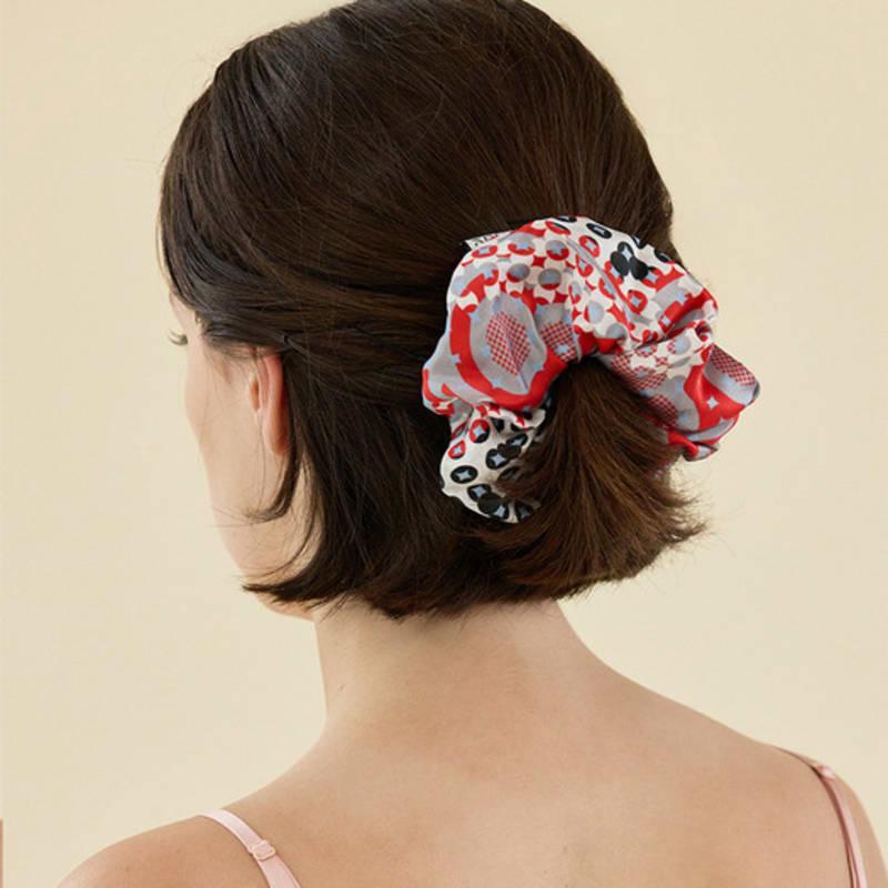 

Резинка для волос 2DREAMERS из красного эко-шелка single type