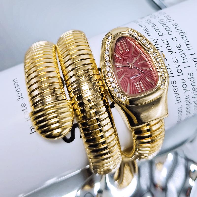 Snake Ladies Bracelet Watch Quartz Watch Personalized Bracelet Watch