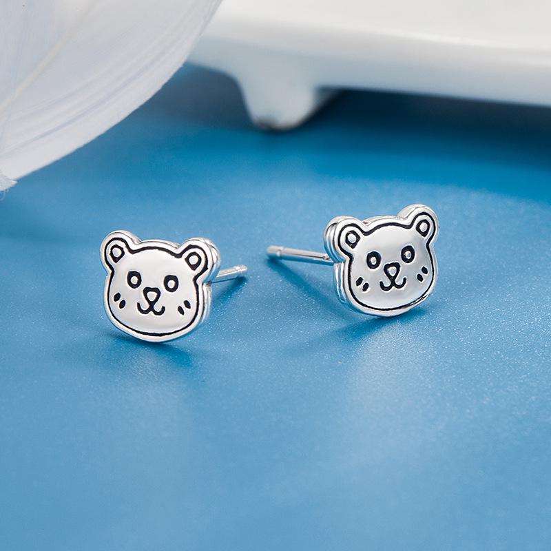 Retro Distressed Gingerbread Man & Bear Stud Earrings - 2022 Trendy Christmas Design for Women