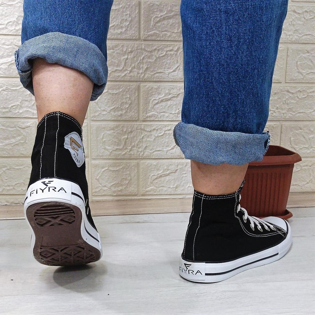 Fiyra 555 Schwarz-Weiße lange Unisex-Sneaker-Leinen-Sportschuhe